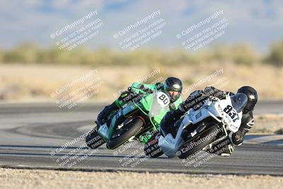 media/Dec-07-2025-CVMA (Sun) [[3e7d2de5dc]]/Race 18-Formula Twins-Formula 40 UL/